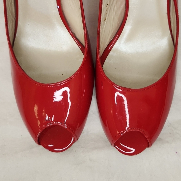 Vintage Patent Red Leather Pumps - Picture 6 of 12